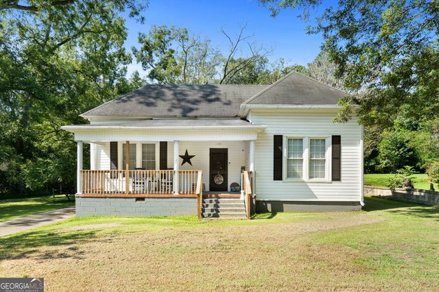 110 Ridge Street, Locust Grove, GA 30248