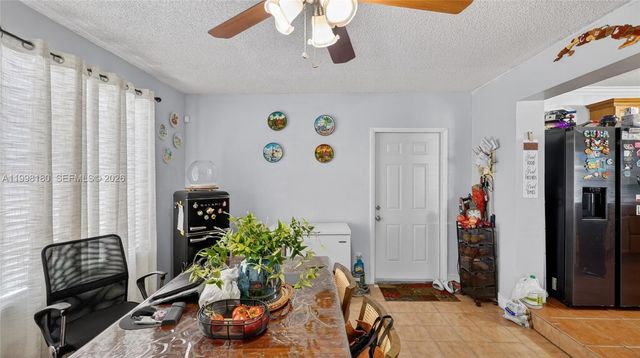 10420 NW 35th Pl, Miami, FL 33147