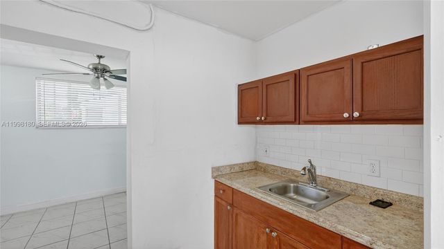 10420 NW 35th Pl, Miami, FL 33147