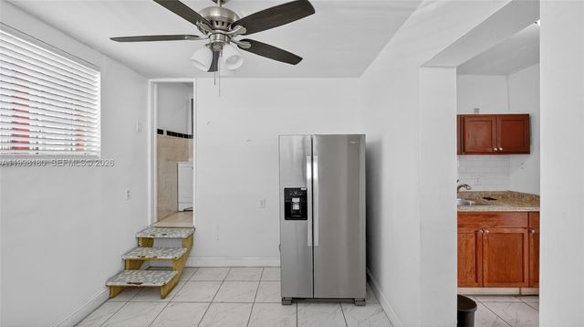 10420 NW 35th Pl, Miami, FL 33147