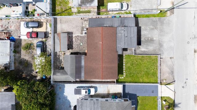 10420 NW 35th Pl, Miami, FL 33147