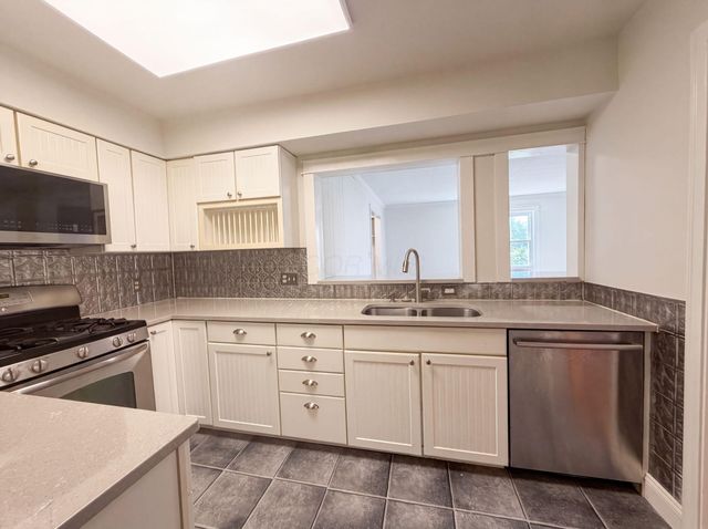 751 Grandon Avenue, Columbus, OH 43209
