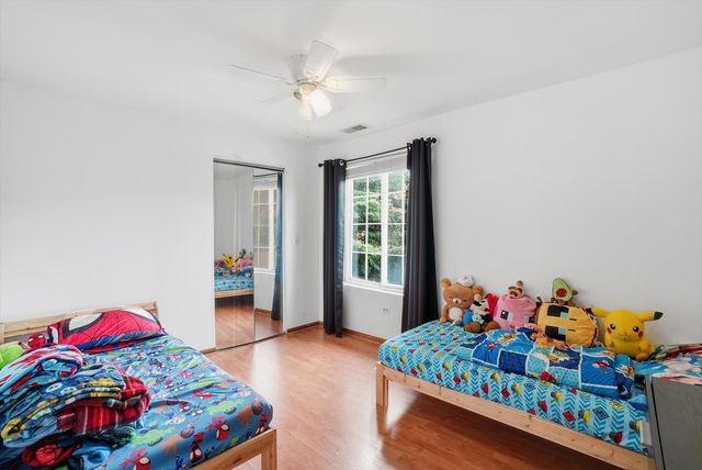 4223 W 76th Street 204, Chicago, IL 60652