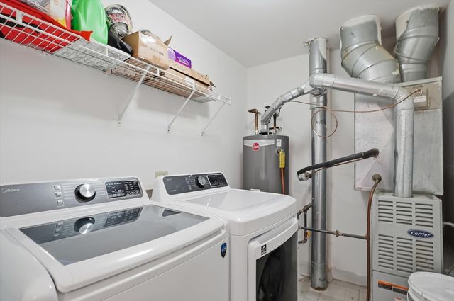 4223 W 76th Street 204, Chicago, IL 60652