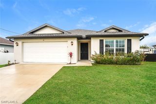 52 Olive AVE S, Lehigh Acres, FL 33976