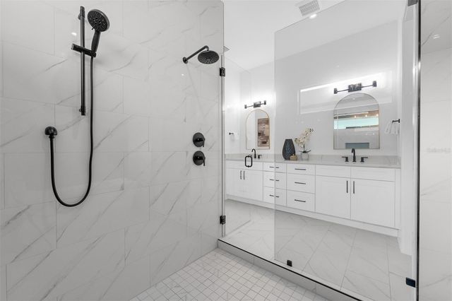 1012 VENETIAN AVENUE, Orlando, FL 32804