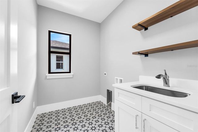 1012 VENETIAN AVENUE, Orlando, FL 32804