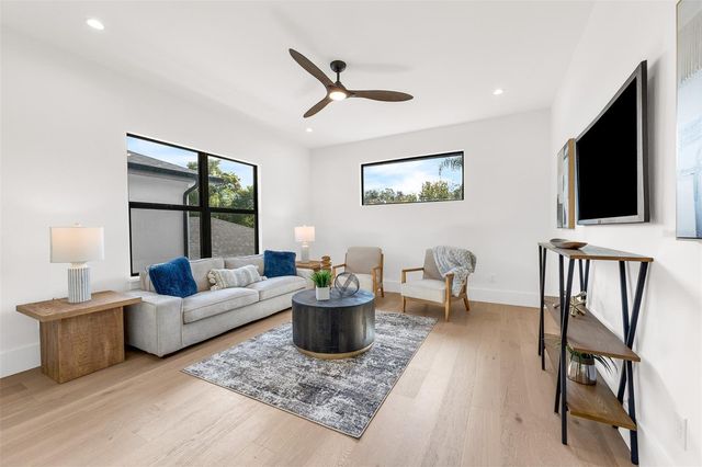 1012 VENETIAN AVENUE, Orlando, FL 32804