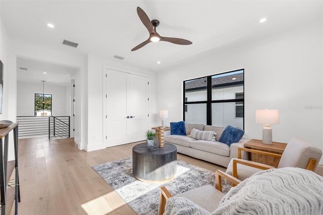 1012 VENETIAN AVENUE, Orlando, FL 32804