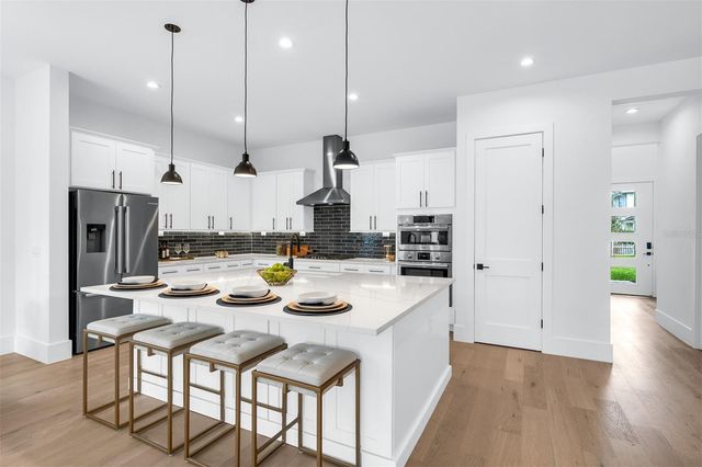 1012 VENETIAN AVENUE, Orlando, FL 32804