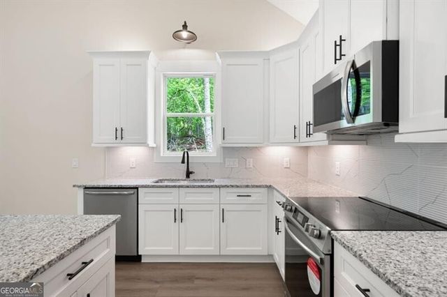 110 Doris Path, Dallas, GA 30157