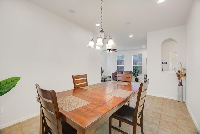 7439 Hollister Spring, Houston, TX 77040