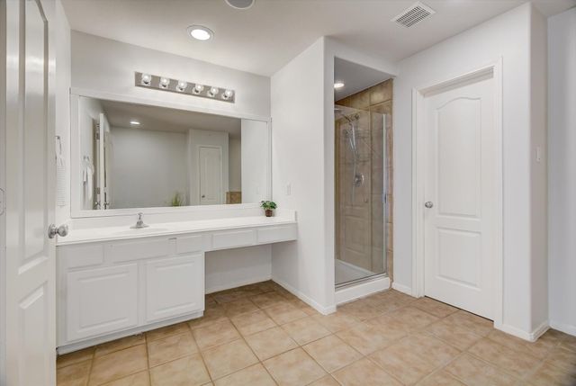 7439 Hollister Spring, Houston, TX 77040