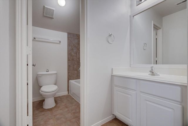 7439 Hollister Spring, Houston, TX 77040