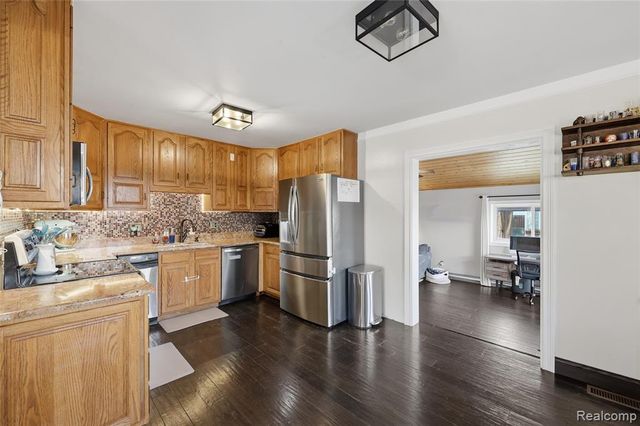 50661 Jim Drive, Chesterfield, MI 48047