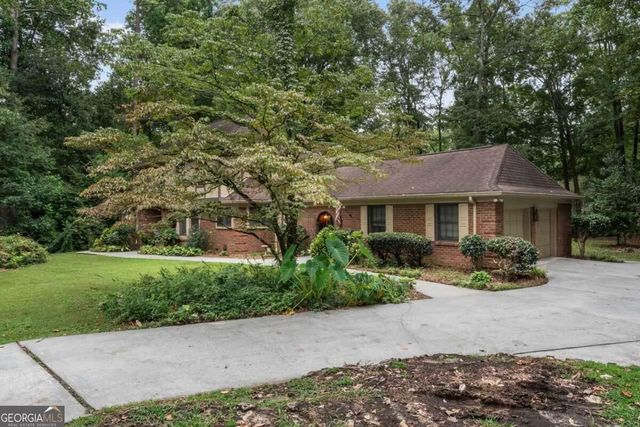 2645 Creek Indian Trail, Jonesboro, GA 30236