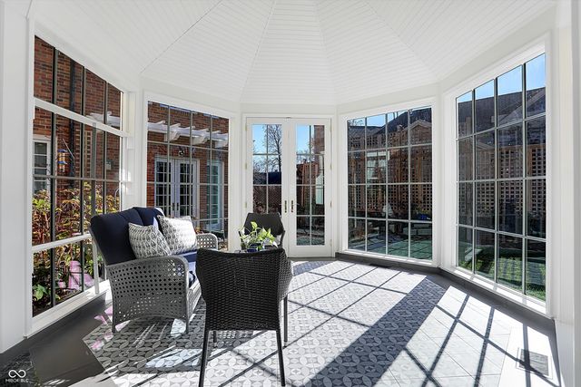 2505 Riverside Drive, Columbus, IN 47201