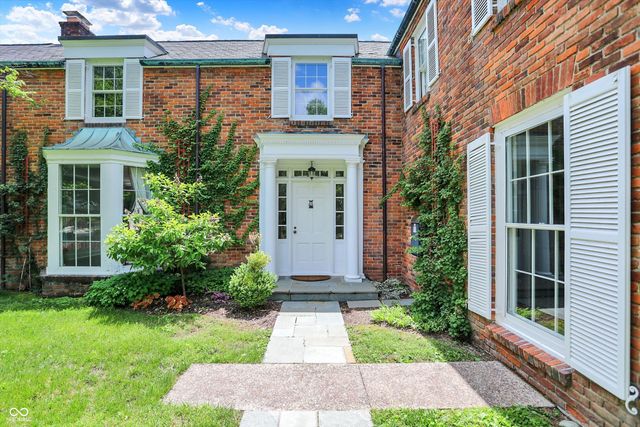 2505 Riverside Drive, Columbus, IN 47201