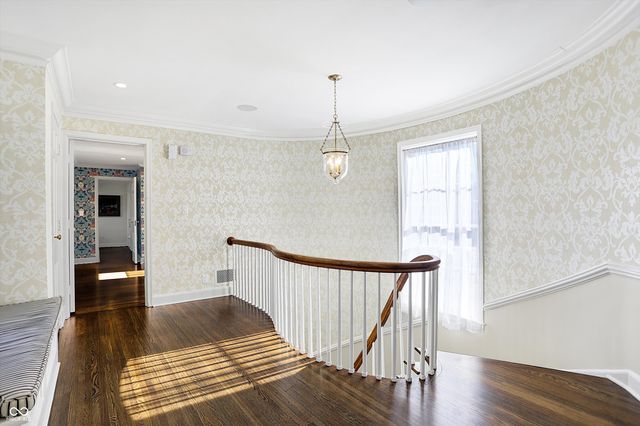 2505 Riverside Drive, Columbus, IN 47201