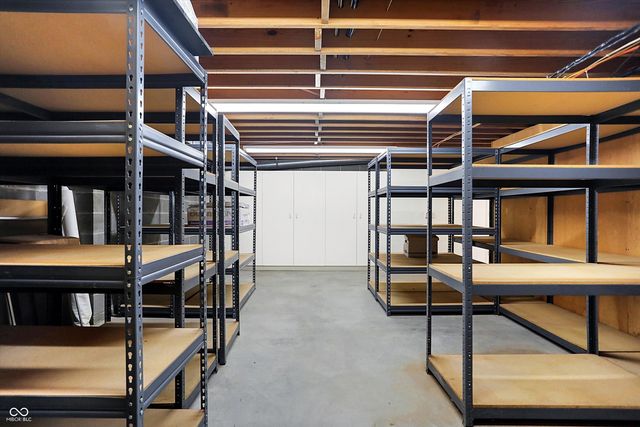 2505 Riverside Drive, Columbus, IN 47201