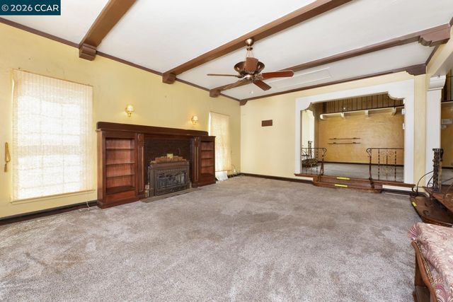 477 W 10Th St, Pittsburg, CA 94565