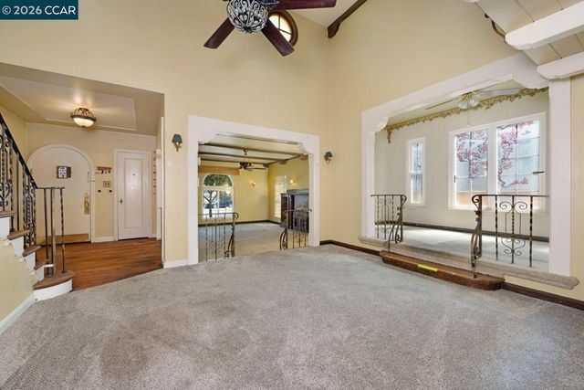 477 W 10Th St, Pittsburg, CA 94565