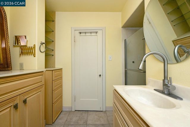 477 W 10Th St, Pittsburg, CA 94565