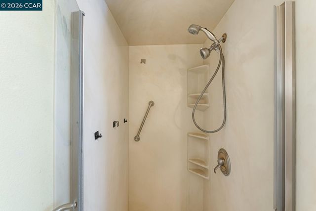 477 W 10Th St, Pittsburg, CA 94565
