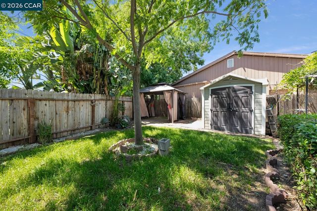 477 W 10Th St, Pittsburg, CA 94565