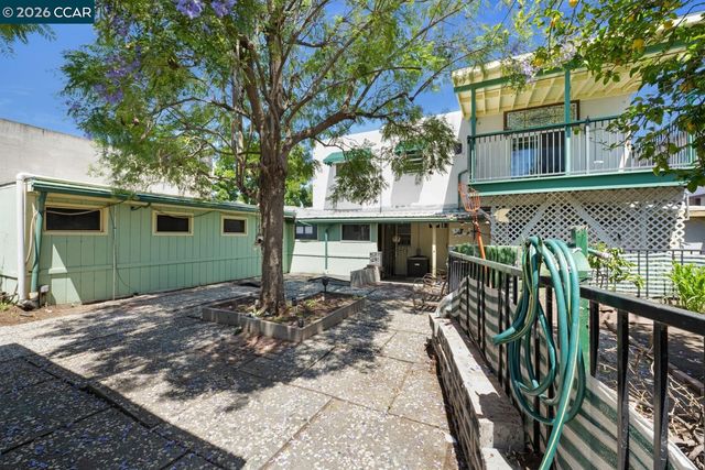 477 W 10Th St, Pittsburg, CA 94565