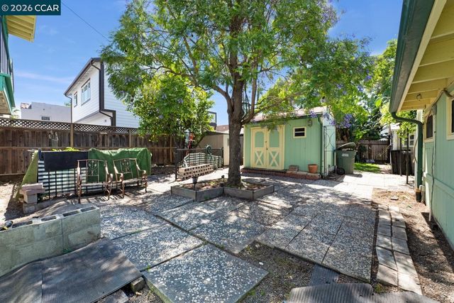 477 W 10Th St, Pittsburg, CA 94565