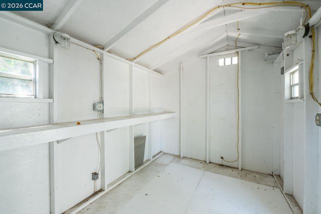 477 W 10Th St, Pittsburg, CA 94565