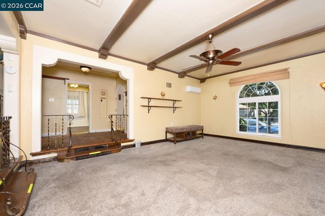477 W 10Th St, Pittsburg, CA 94565