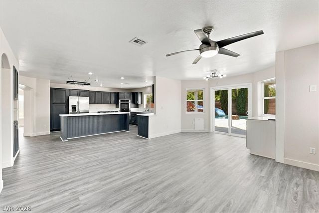 5337 Bright Sun Court, Las Vegas, NV 89130