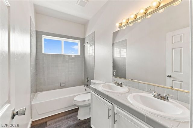5337 Bright Sun Court, Las Vegas, NV 89130