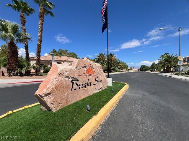 5337 Bright Sun Court, Las Vegas, NV 89130