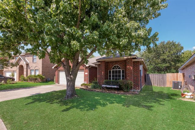717 Mill Branch Drive, Garland, TX 75040