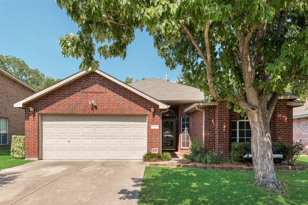 717 Mill Branch Drive, Garland, TX 75040