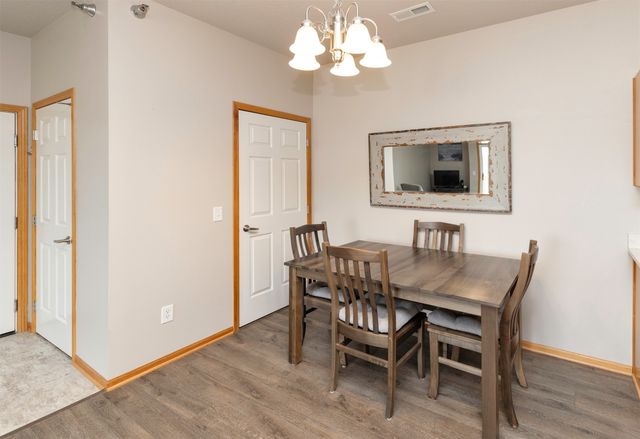 1805 SW White Birch Circle 6, Ankeny, IA 50023