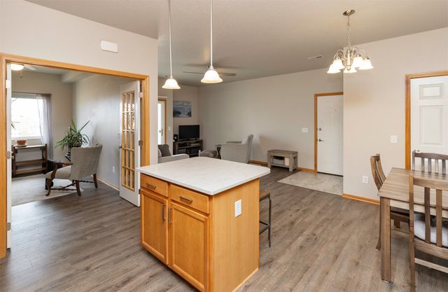 1805 SW White Birch Circle 6, Ankeny, IA 50023