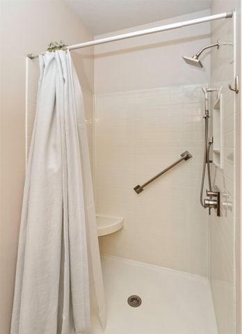 1805 SW White Birch Circle 6, Ankeny, IA 50023