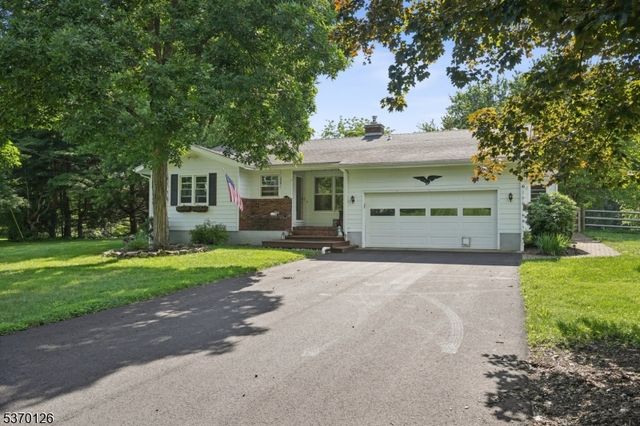 37 Cooke Rd, Blairstown Twp., NJ 07825
