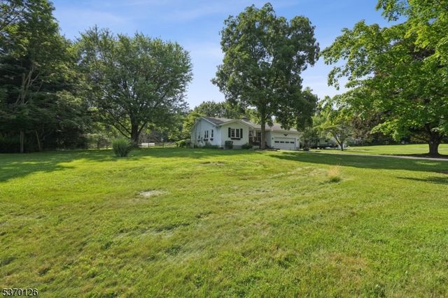 37 Cooke Rd, Blairstown Twp., NJ 07825