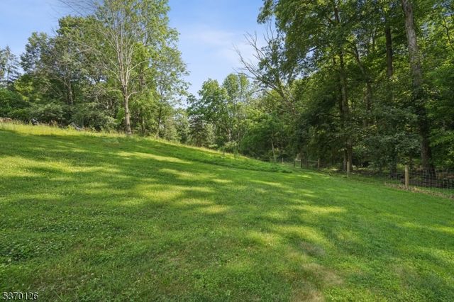37 Cooke Rd, Blairstown Twp., NJ 07825