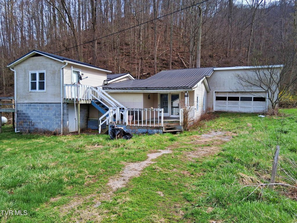 171 Hob Knob Drive, Gate City, VA 24251