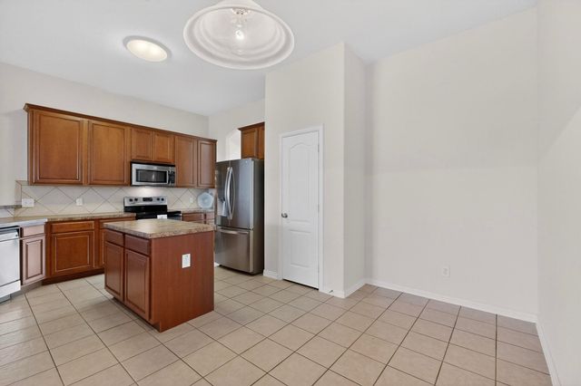 1605 Weeping Willow Lane, Arlington, TX 76002