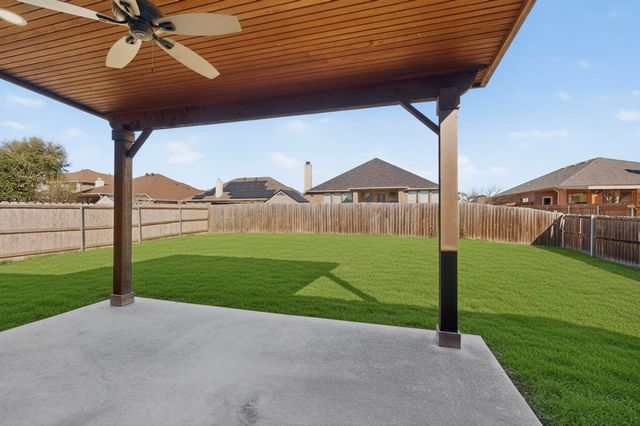 1605 Weeping Willow Lane, Arlington, TX 76002