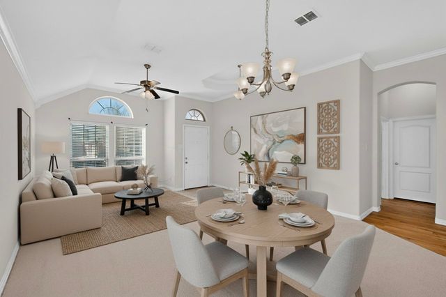 1605 Weeping Willow Lane, Arlington, TX 76002