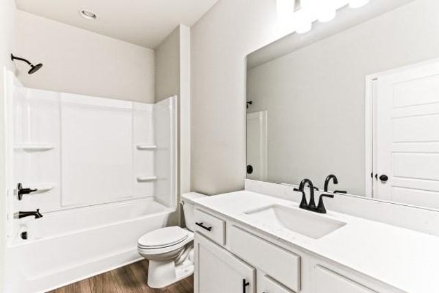 624 Fenwick Park Drive, Lawrenceville, GA 30045