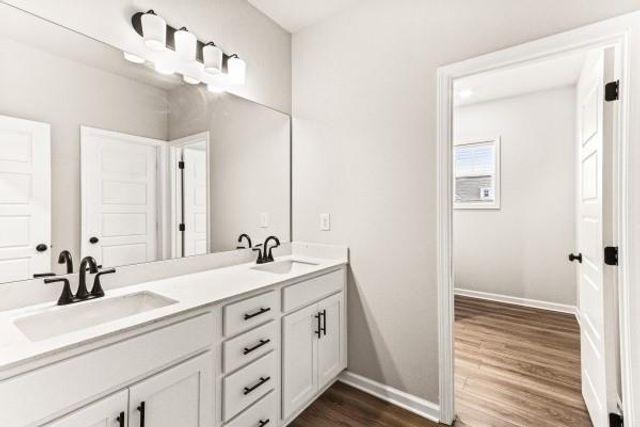 624 Fenwick Park Drive, Lawrenceville, GA 30045